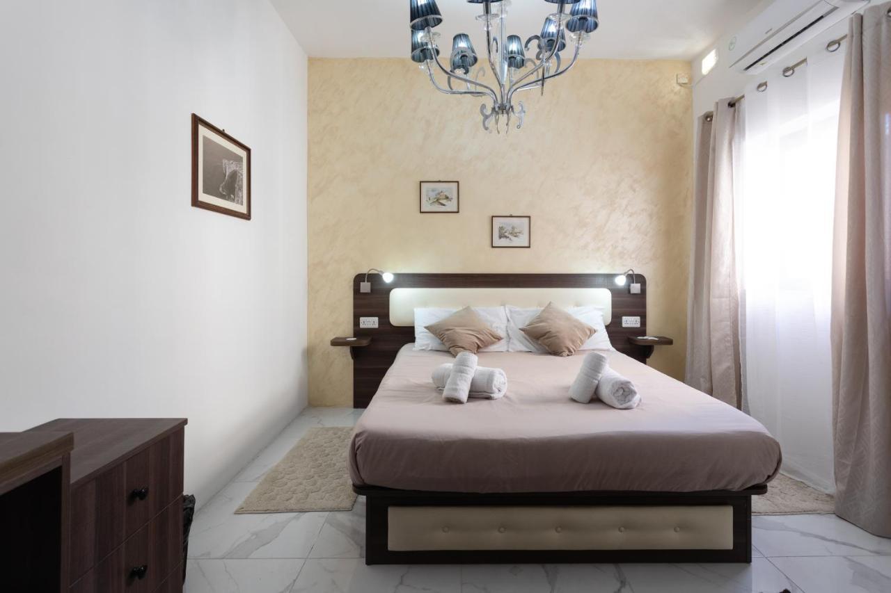 Tarona Guesthouse St. Paul's Bay Bagian luar foto