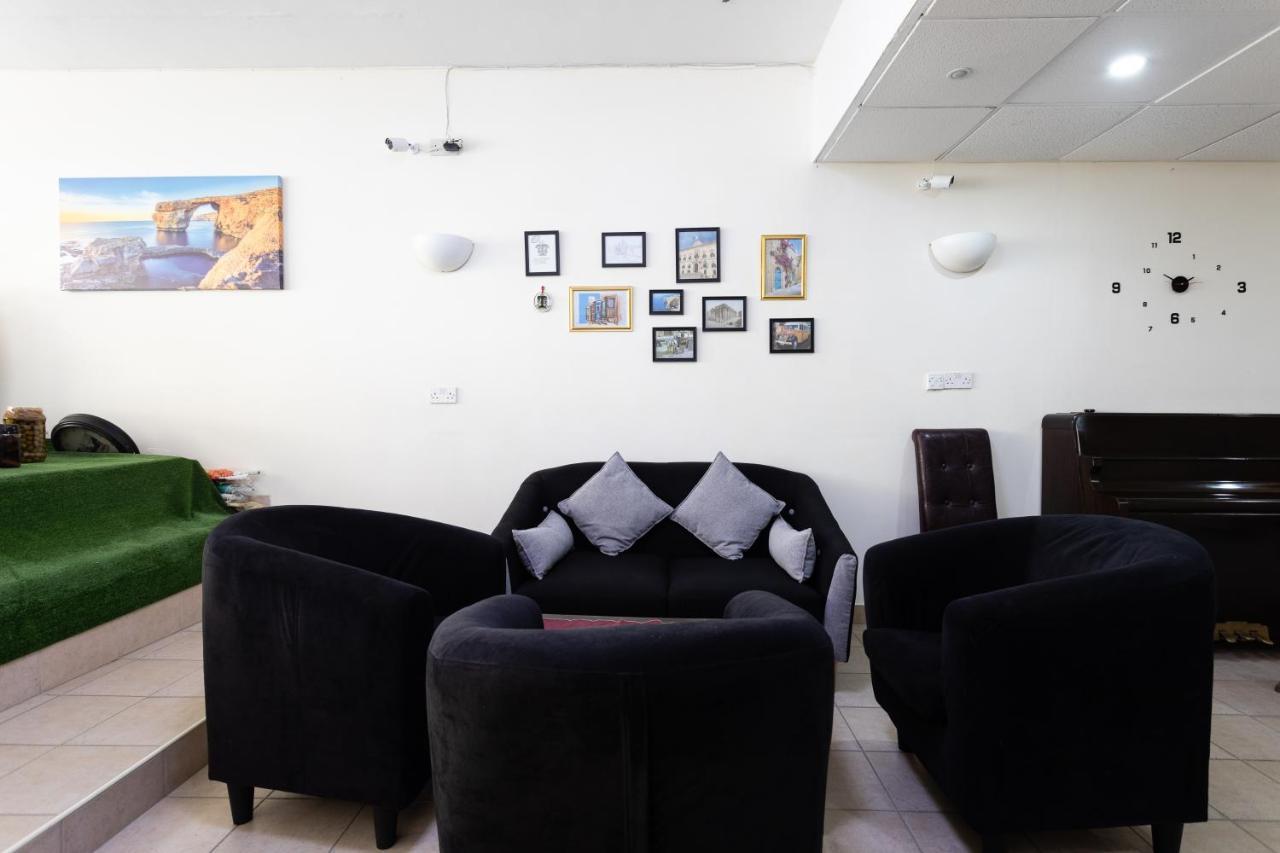 Tarona Guesthouse St. Paul's Bay Bagian luar foto