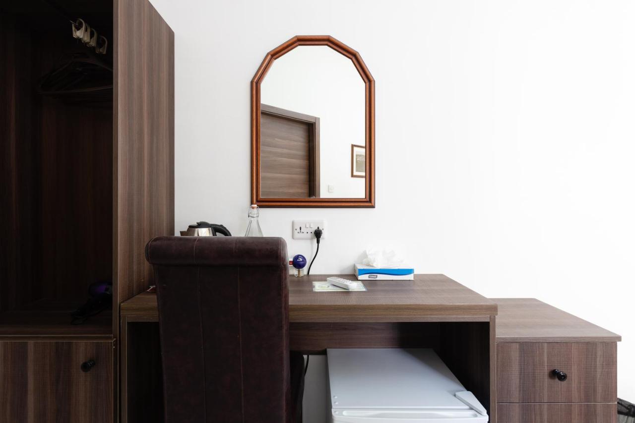 Tarona Guesthouse St. Paul's Bay Bagian luar foto