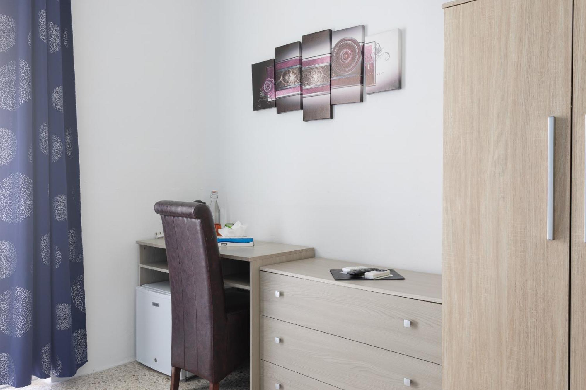 Tarona Guesthouse St. Paul's Bay Ruang foto