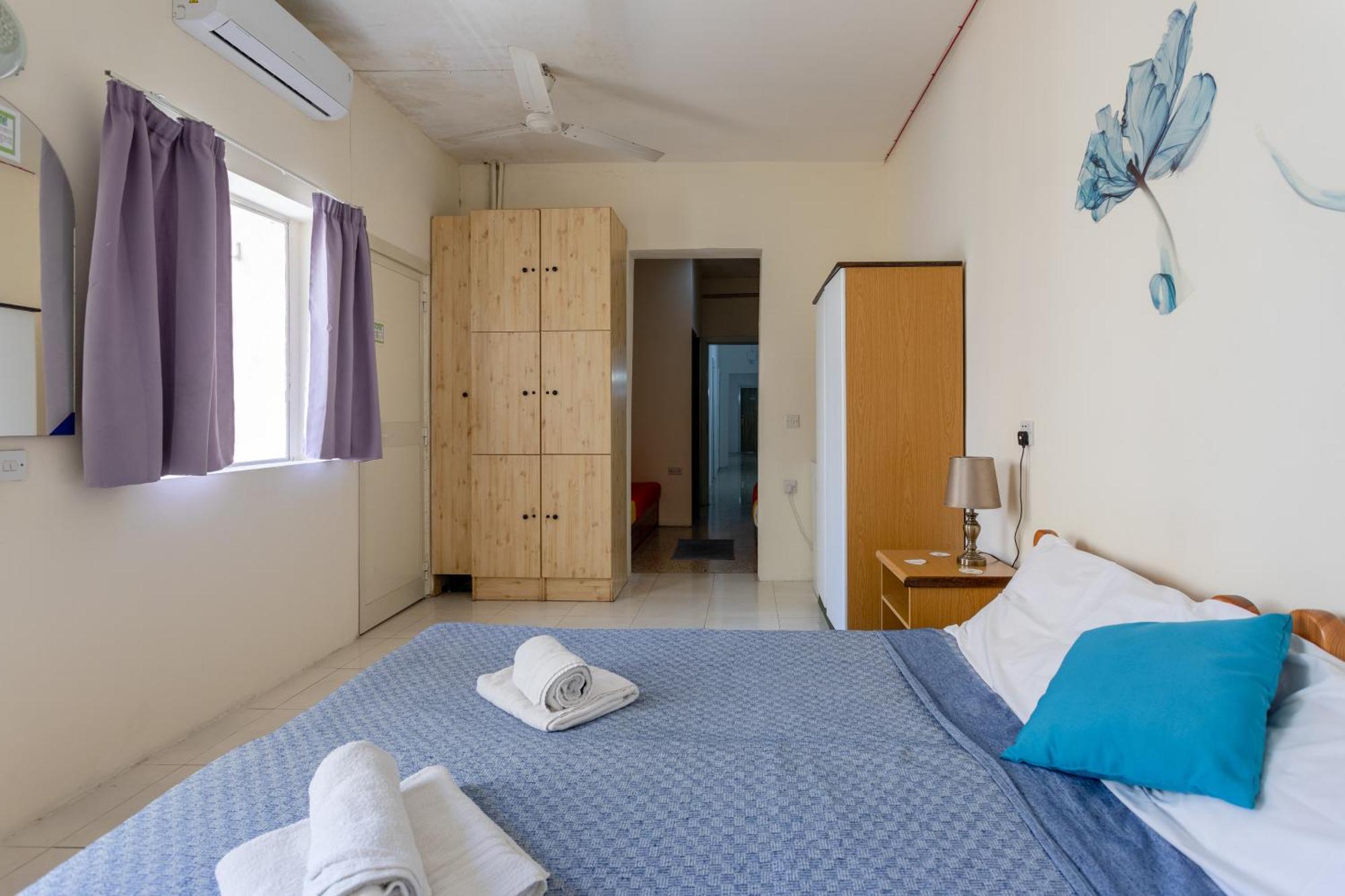 Tarona Guesthouse St. Paul's Bay Ruang foto