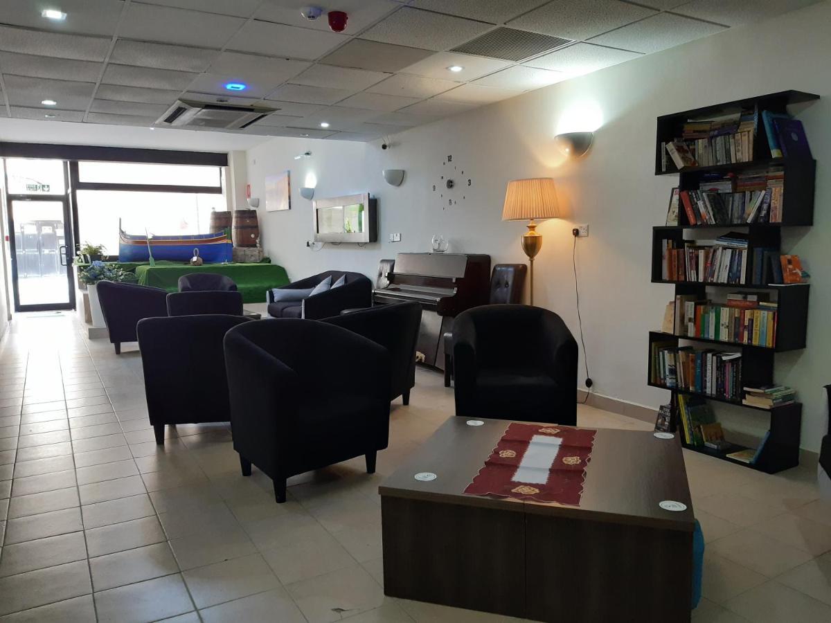 Tarona Guesthouse St. Paul's Bay Bagian luar foto