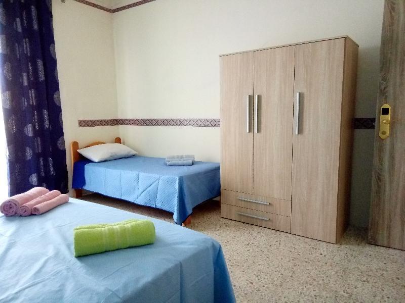 Tarona Guesthouse St. Paul's Bay Bagian luar foto